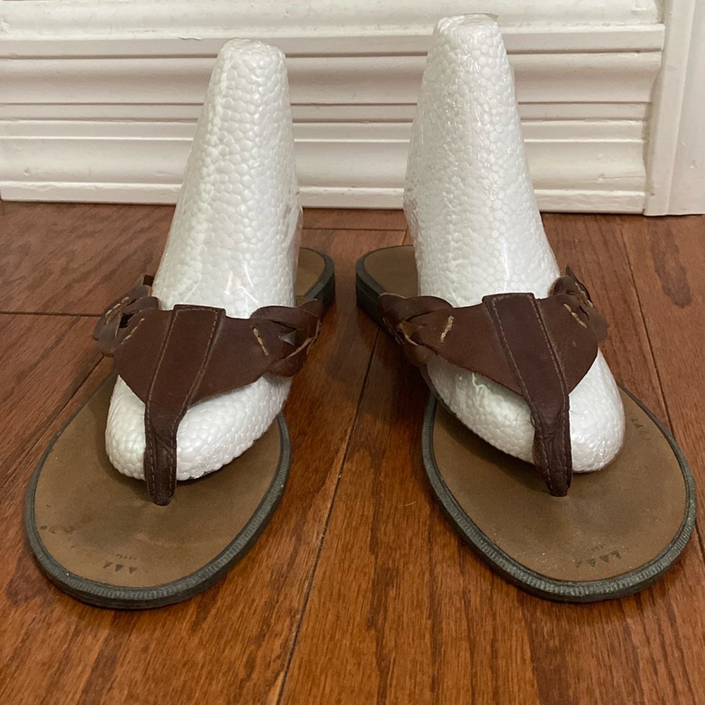 Leather Craft brown leather flip flops - Size 8